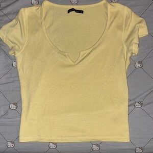 Abercrombie & Fitch Light Yellow Short Sleeve Tee